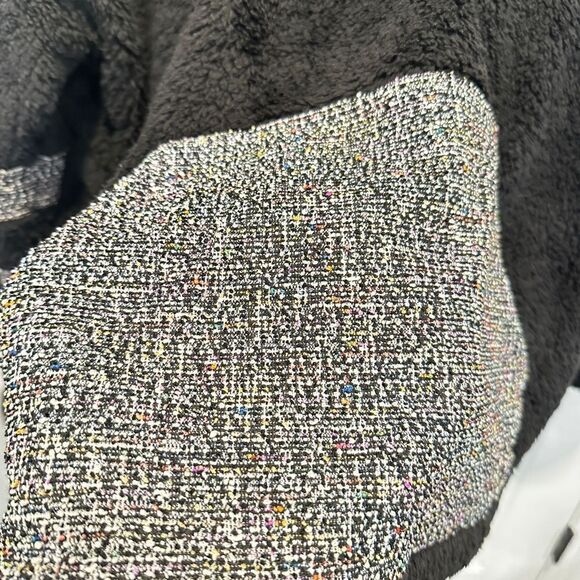 NWT Women's MainStrip Super soft Hoodie multicolored woven pouch, size M! - Picture 10 of 14